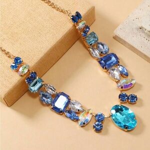 New Striking Blue Geometric Gemstone Necklace